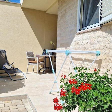 Apartment Pipo Krk Town Luaran gambar