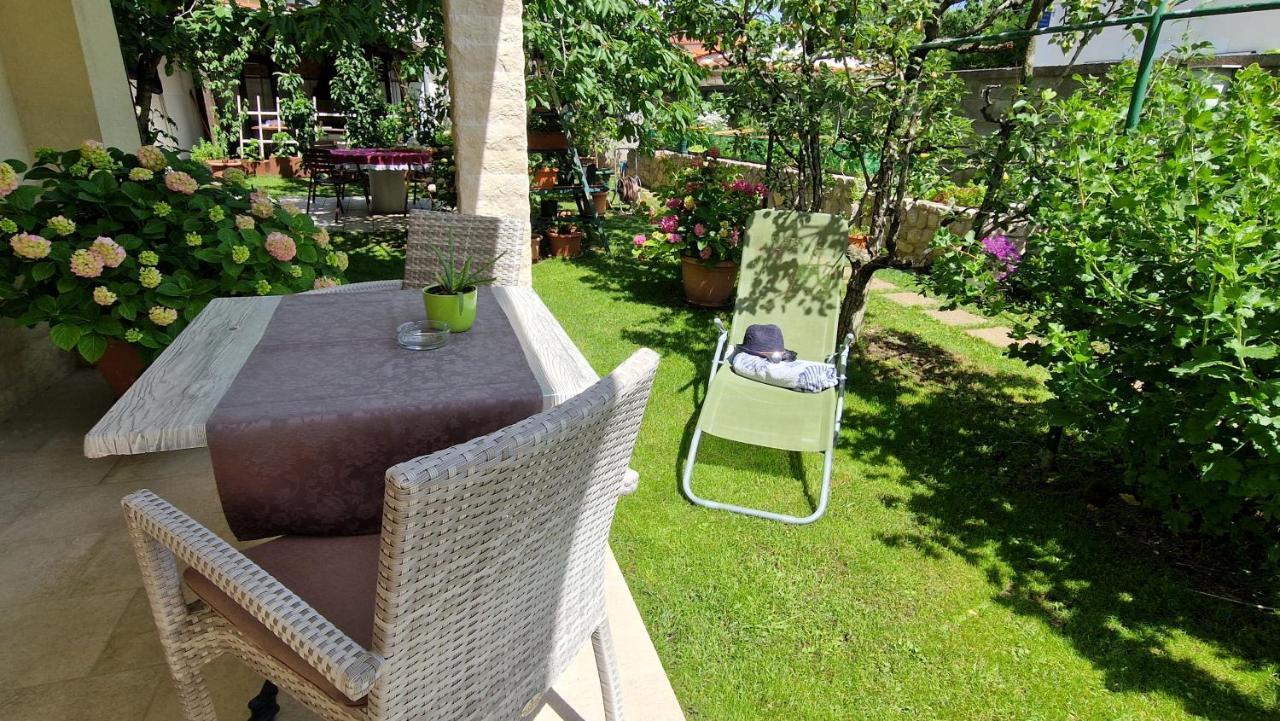 Apartment Pipo Krk Town Luaran gambar