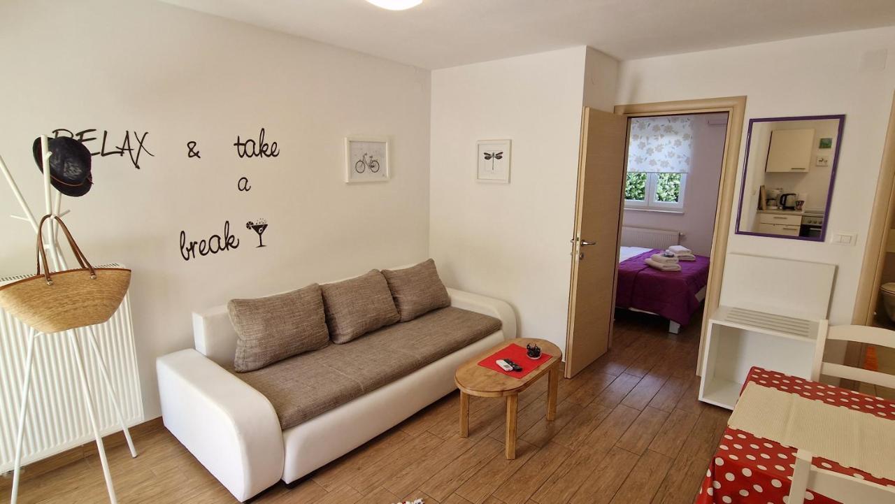 Apartment Pipo Krk Town Luaran gambar